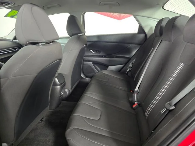 Used 2024 Red Hyundai SEL image 12