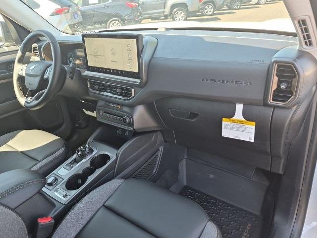 New 2026 Oxford White Ford Badlands® image 30