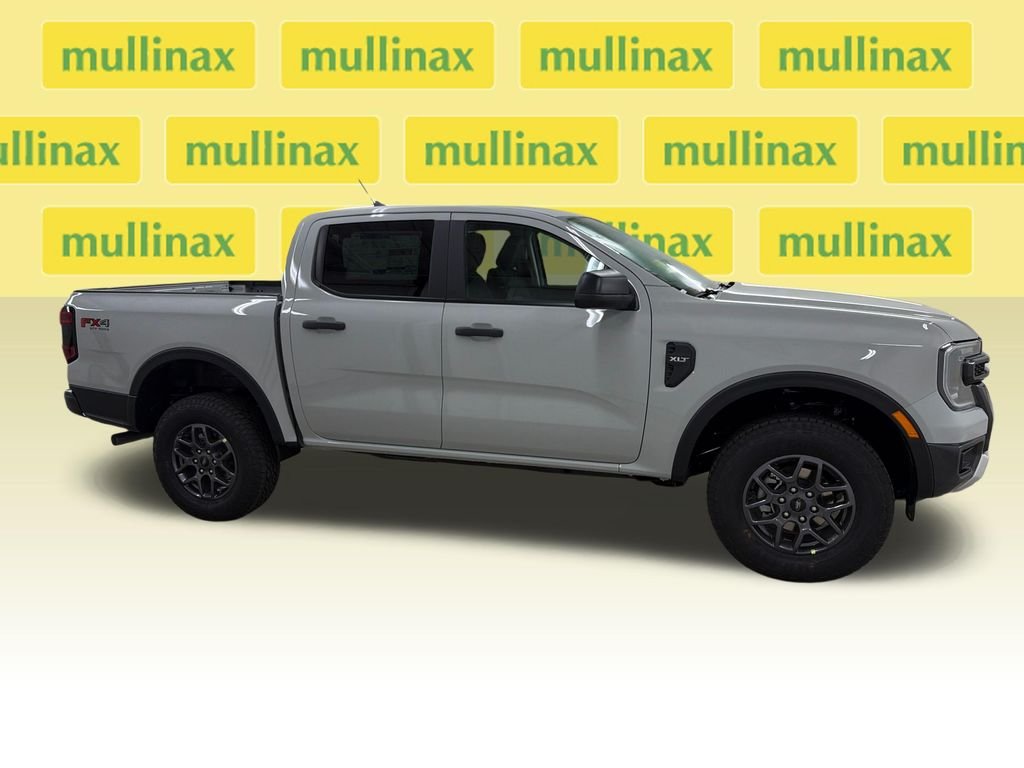 New 2026 White Ford XLT image 2