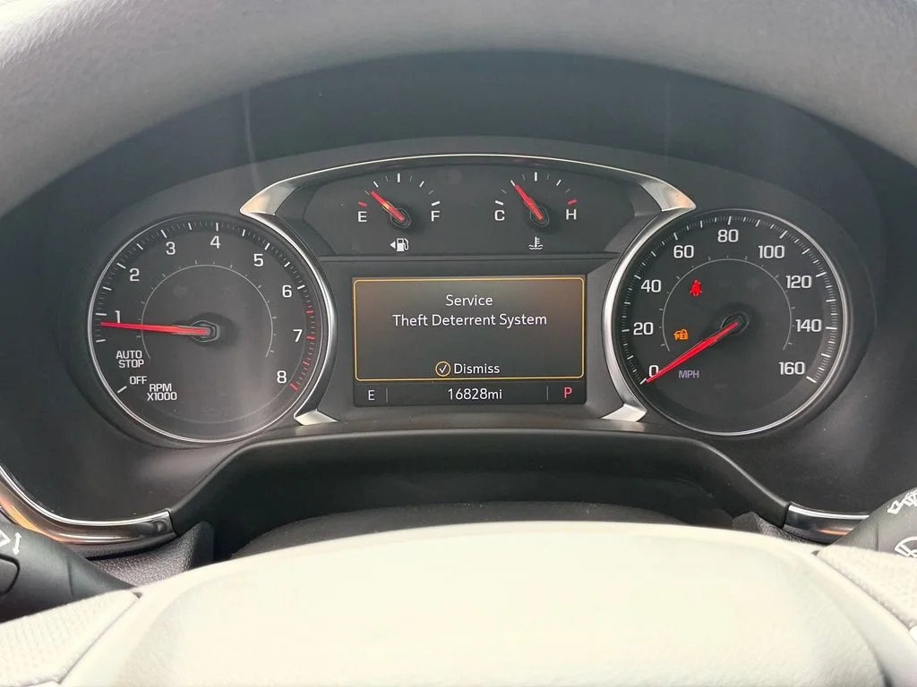 Used 2023 White Chevrolet LT image 23