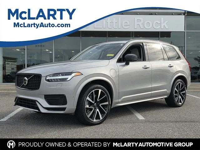 Used 2023 Silver Volvo Ultimate image 1
