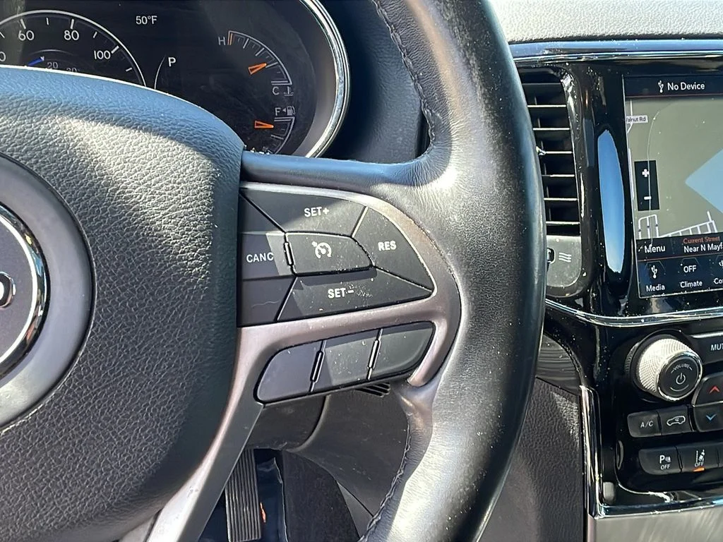 Used 2020 White Jeep Altitude image 20