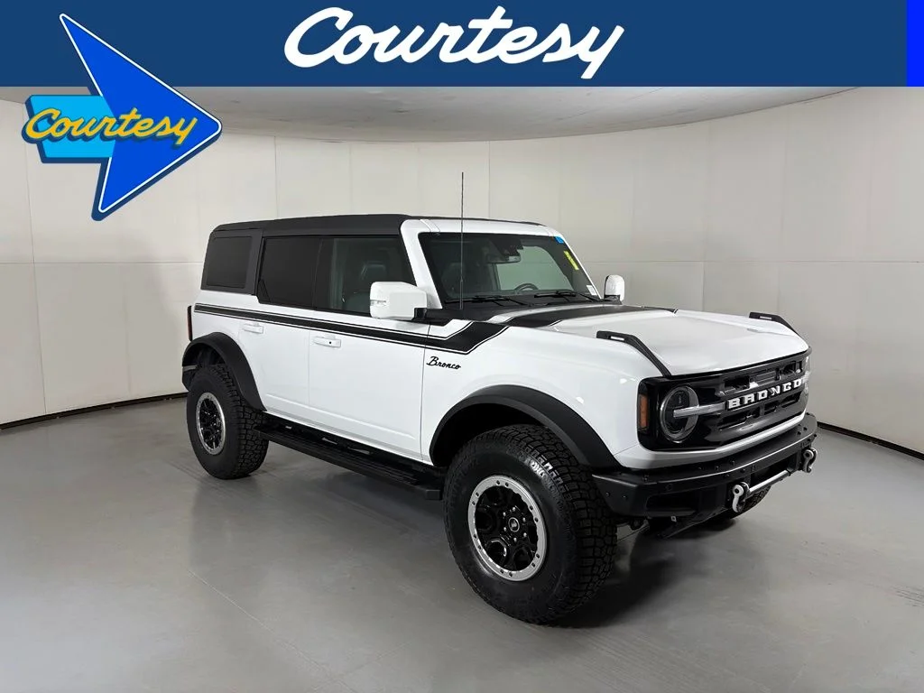 Used 2022 White Ford Outer Banks image 1