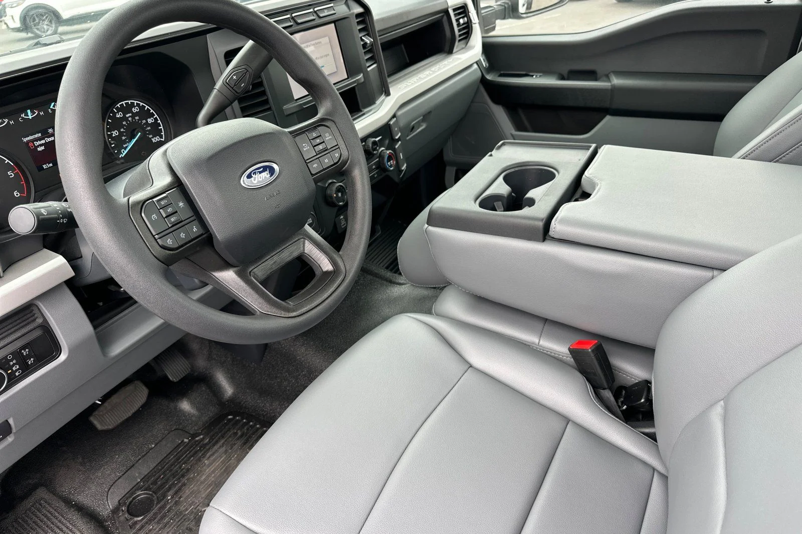 2024 Ford F-550 Super Duty Chassis Cab XL - Photo 6