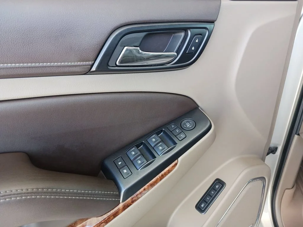 Used 2017 CHAMPAGNE SILVER METALLIC Chevrolet Premier image 32