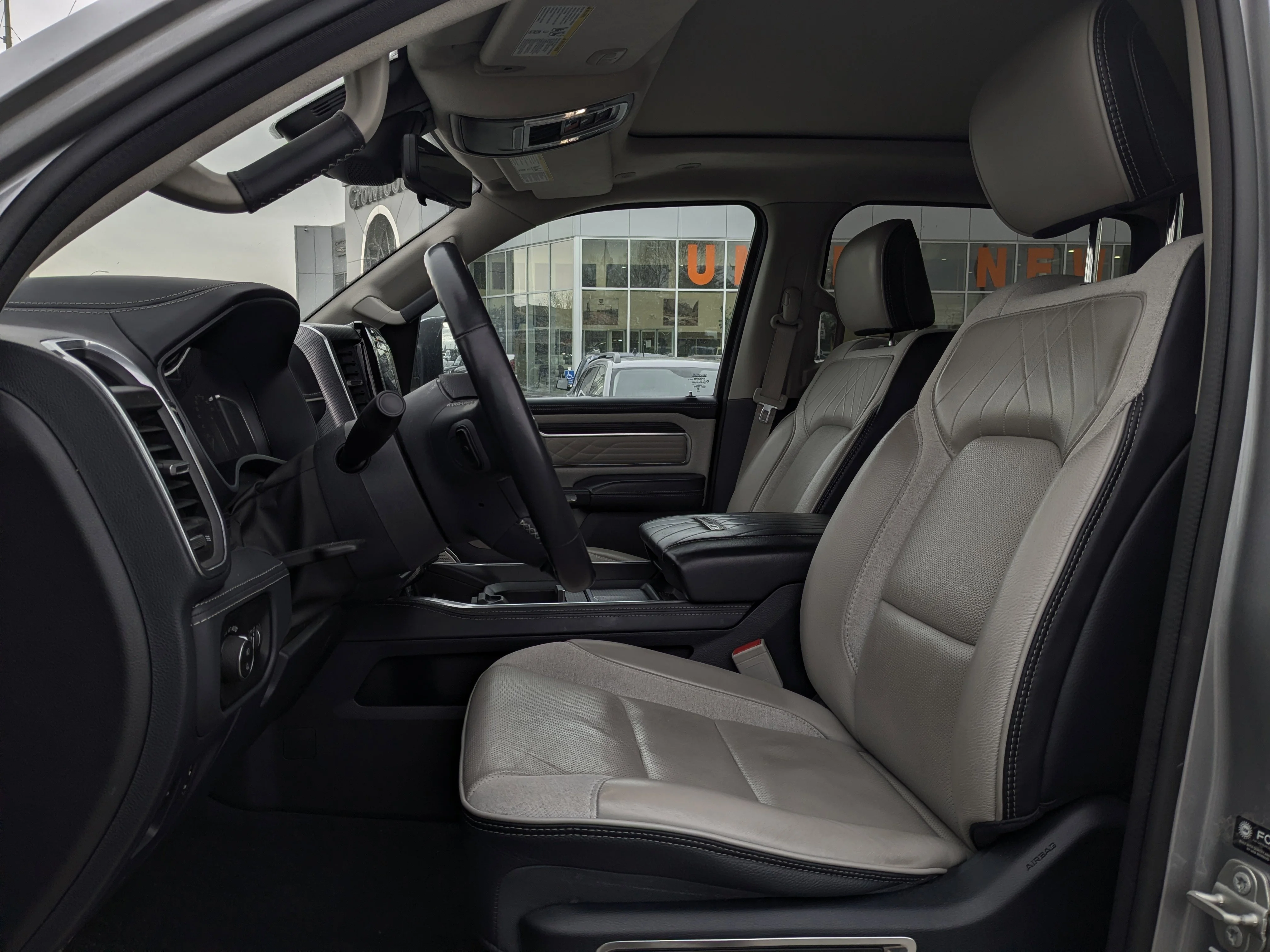 Used 2023 Silver RAM Limited - - Elite Pkg  - Ltd Lvl 1 Grp  - Pano Sunroof  - 22 Wheels  & More image 14