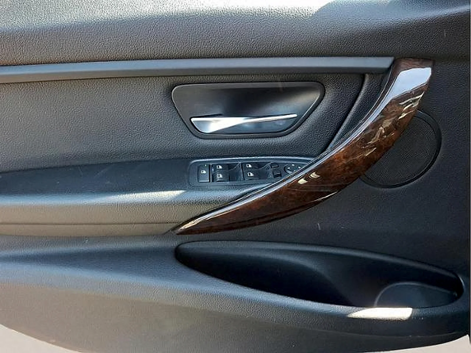 2015 BMW 3 Series 328i - Photo 10