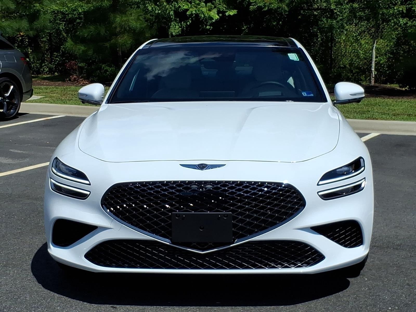 New 2026 Alta White Genesis 3.3T SPORT PRESTIGE image 2