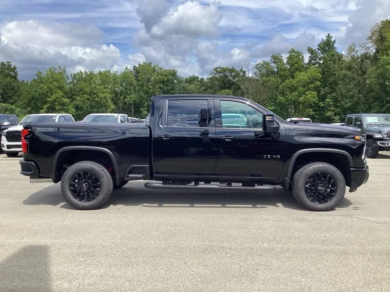2026 Chevrolet Silverado 2500 HD LTZ - Photo 8
