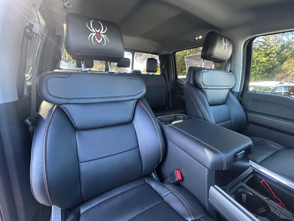 2025 Ford F-350 Super Duty Lariat - Photo 29