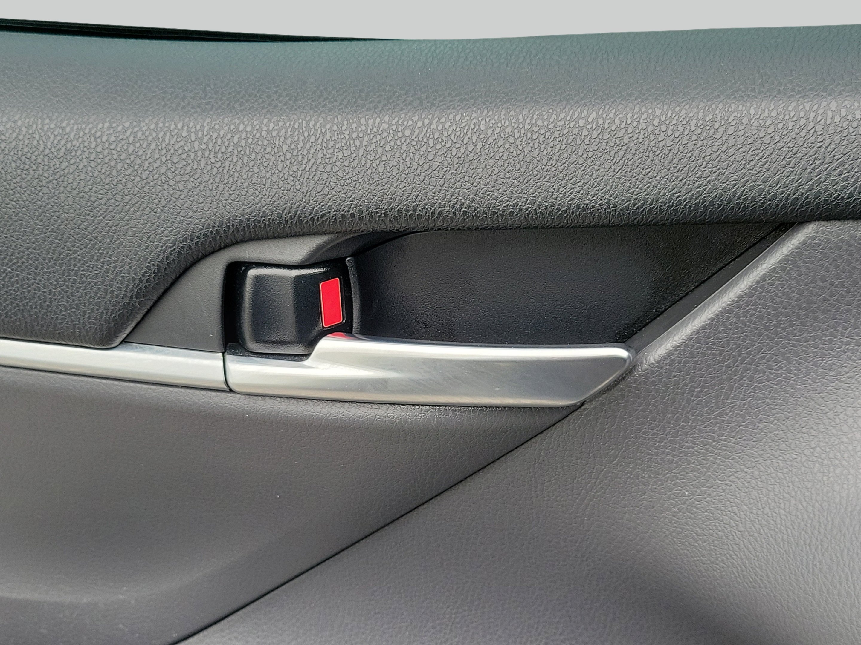 Used 2021 Aqua Toyota SE image 26