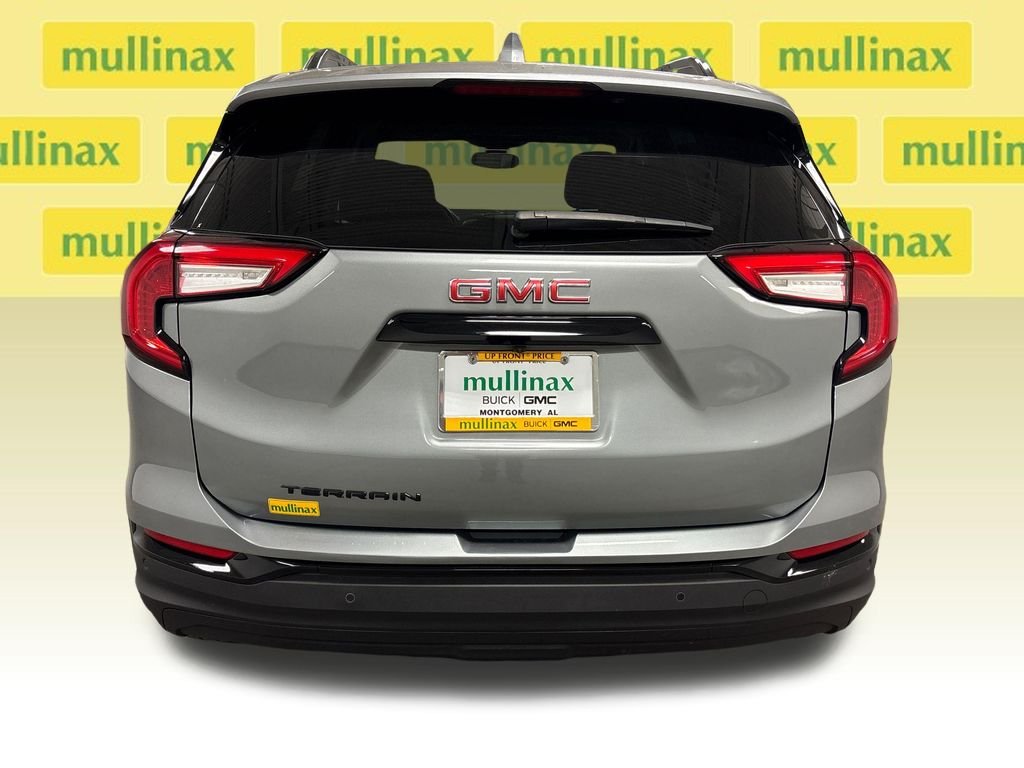 Used 2023 Silver GMC SLE image 18