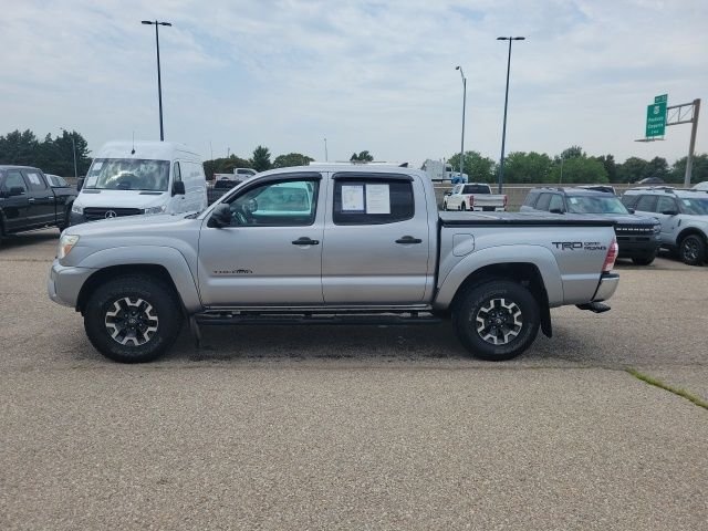 Used 2015 Toyota Tacoma Base with VIN 5TFLU4EN5FX127629 for sale in Newton, KS