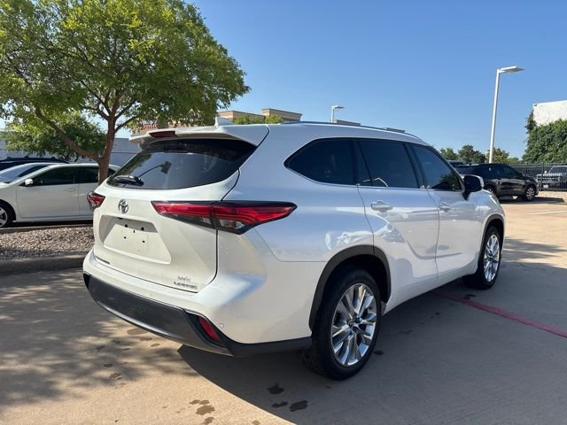 Used 2020 White Toyota Limited image 5