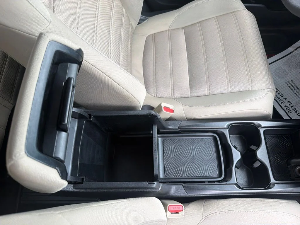 Certified Used 2018  Honda EX image 37