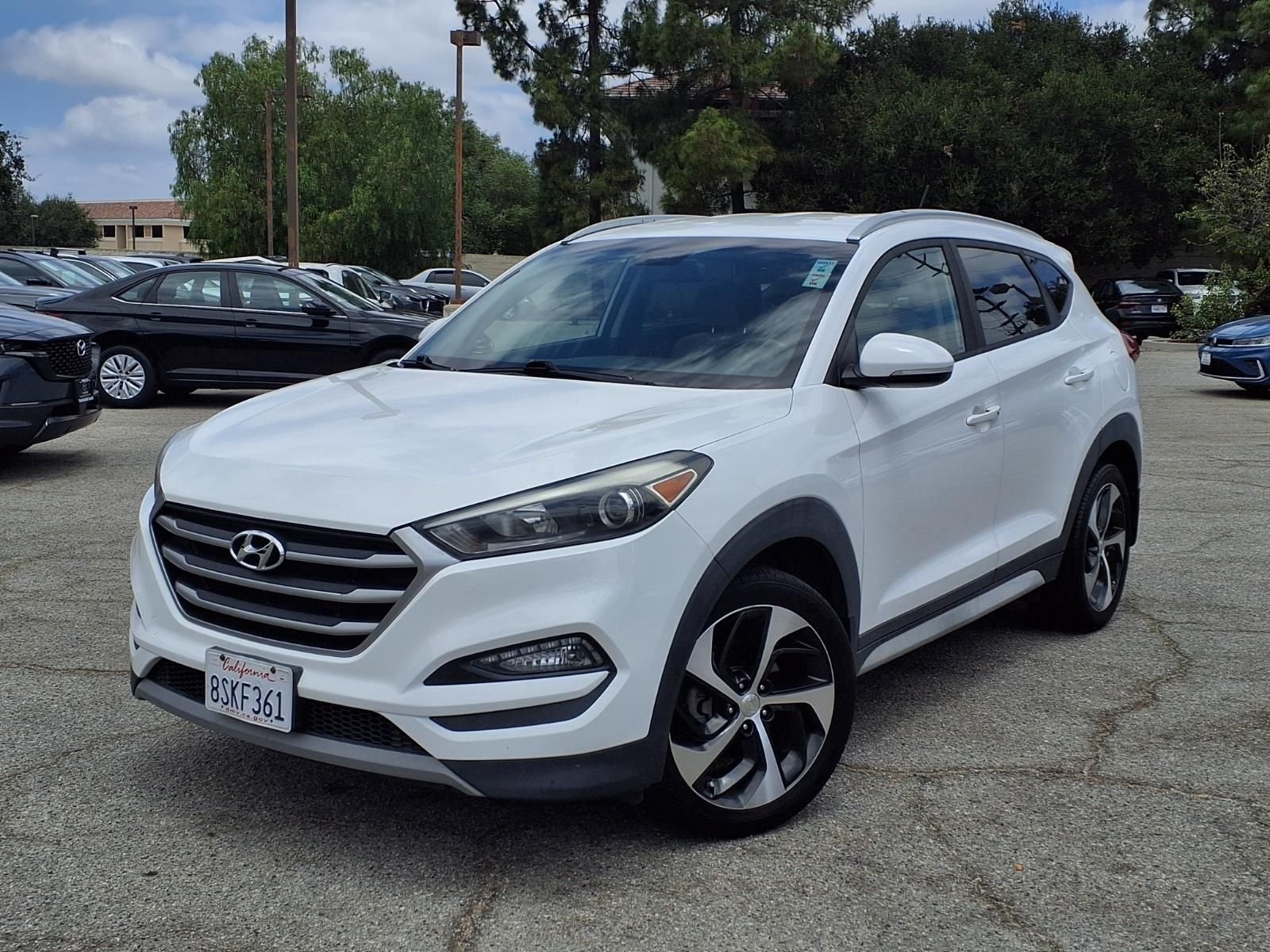Used 2017 White Hyundai Sport image 24