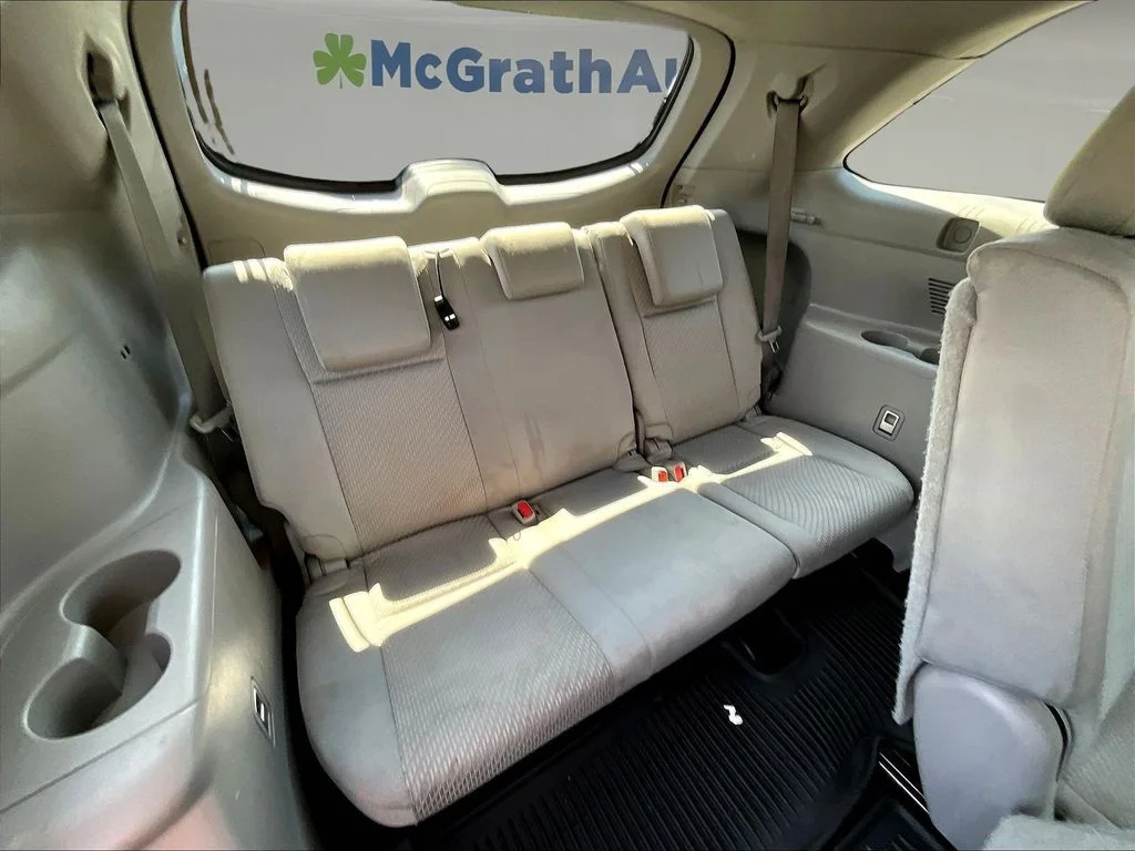 Used 2015 Blue Toyota LE image 28