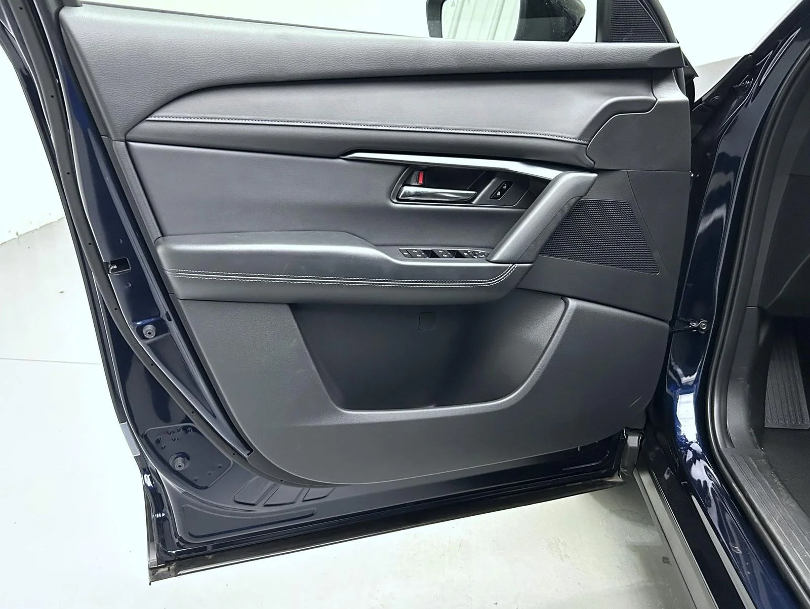 New 2026 Navy Blue Mica Mazda 2.5 S Preferred AWD image 10