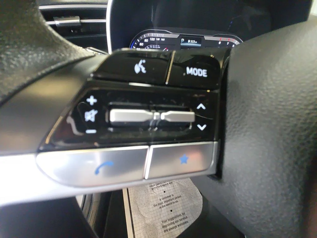 Used 2023 Silver Hyundai SEL image 26