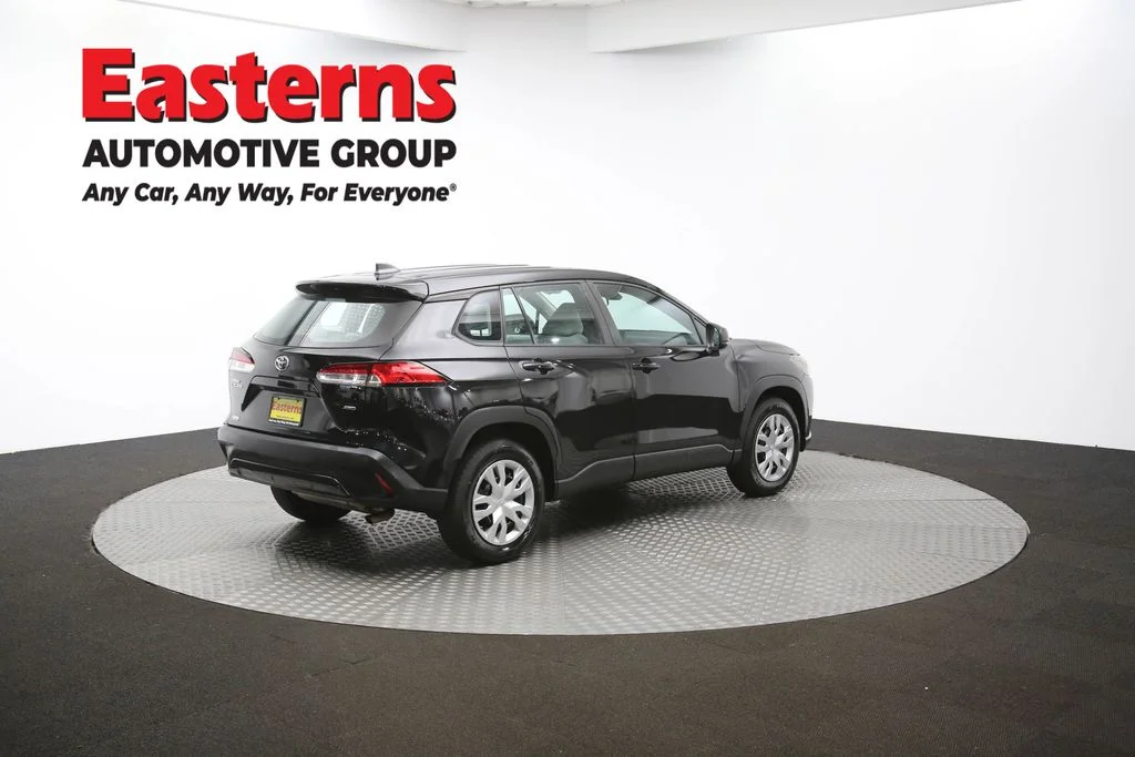 Used 2022 Black Toyota L image 39