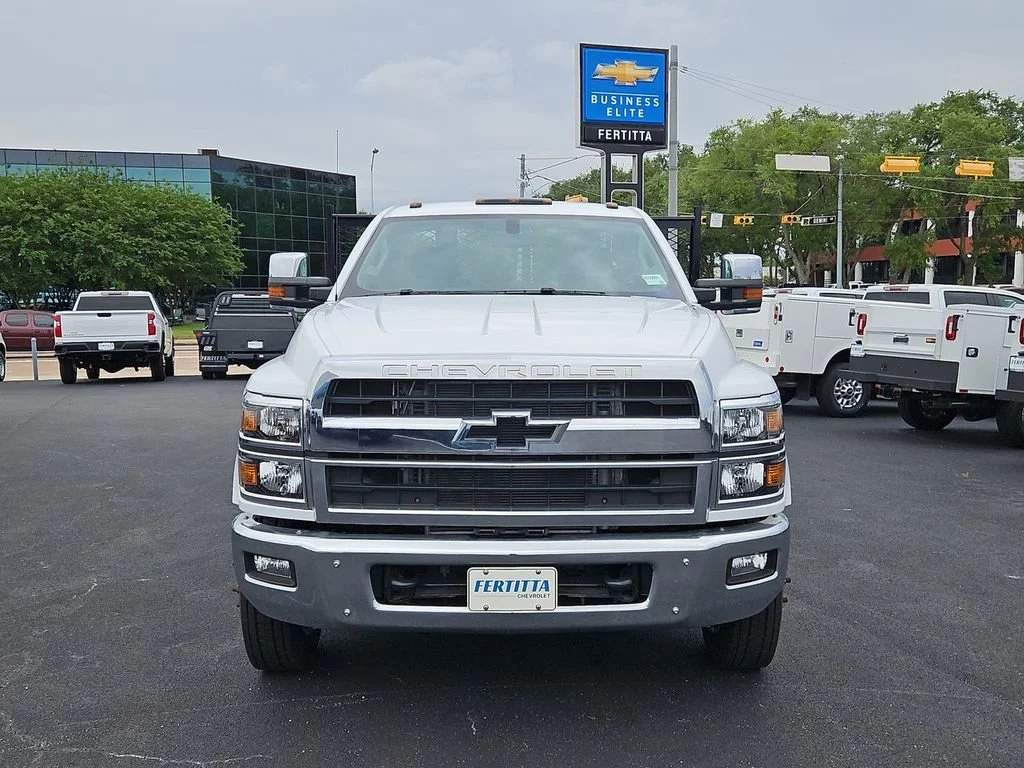 New 2024 Summit White Chevrolet Work Truck image 21
