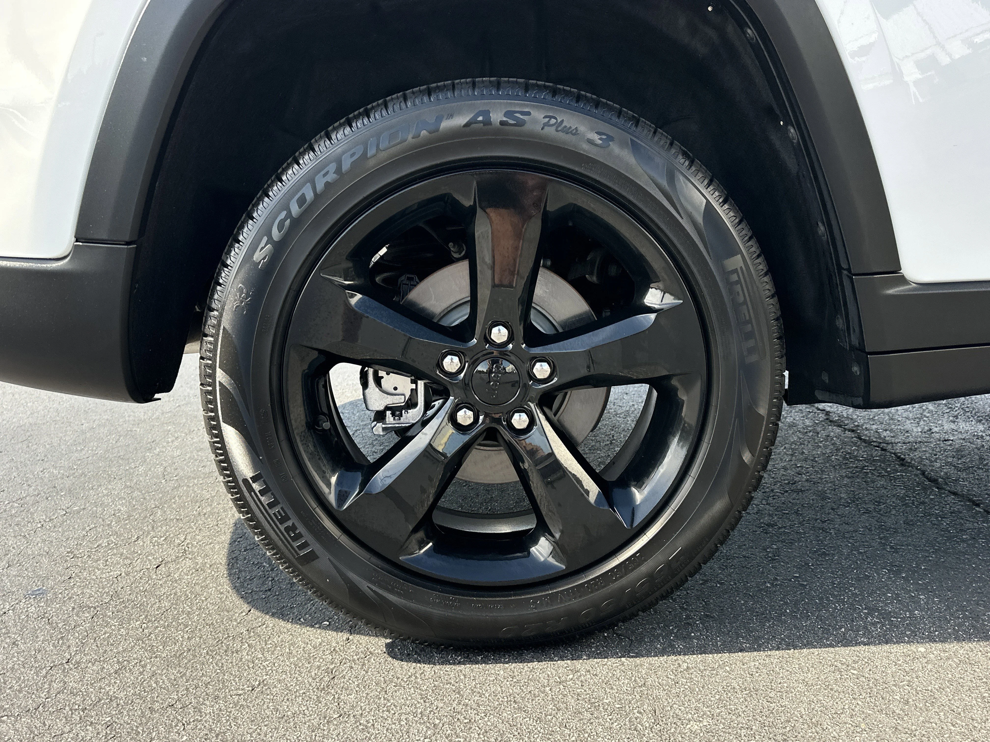 Used 2023 Bright White Clear Coat Jeep Limited image 17