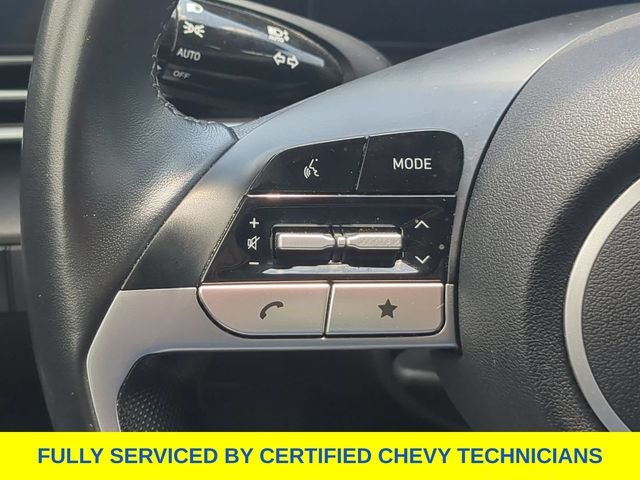 Used 2025 Silver Hyundai SEL Convenience image 27