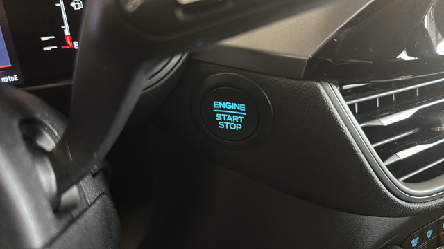 Used 2024 Agate Black Metallic Ford Active image 20