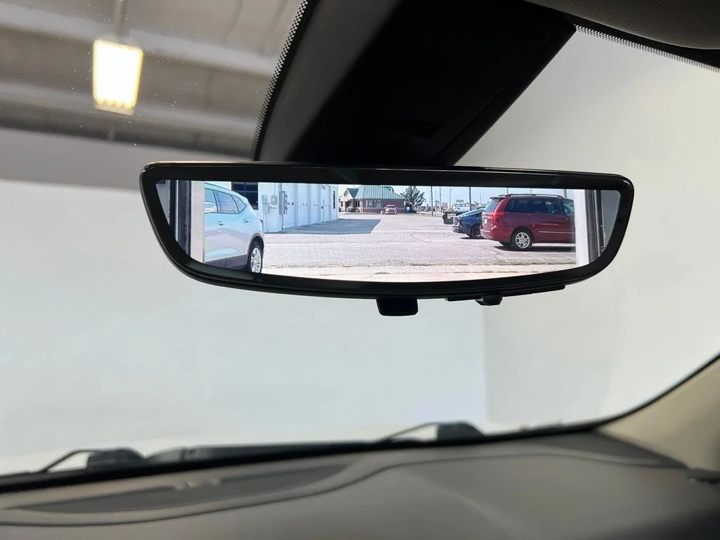 Used 2020 White GMC Denali image 30