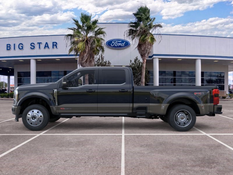 New 2026 Agate Black Metallic Ford King Ranch image 3