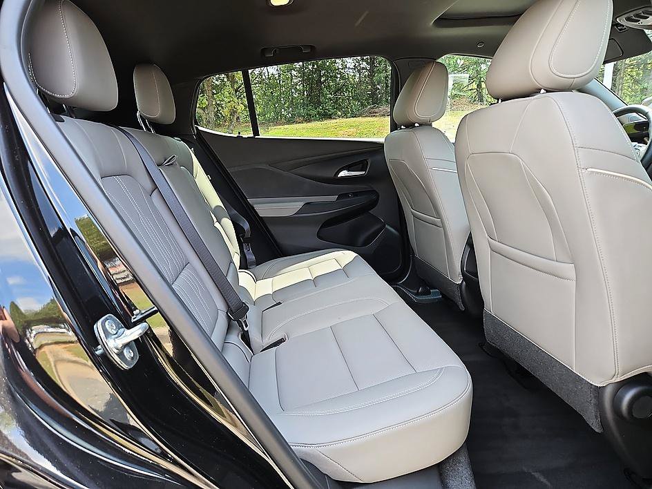 Used 2025 Ebony Twilight Metallic Buick Avenir image 12
