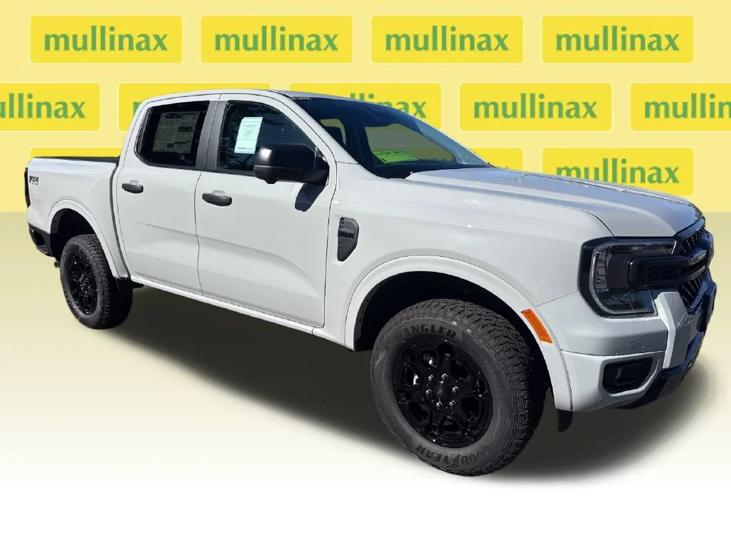 New 2026 White Ford XLT image 1