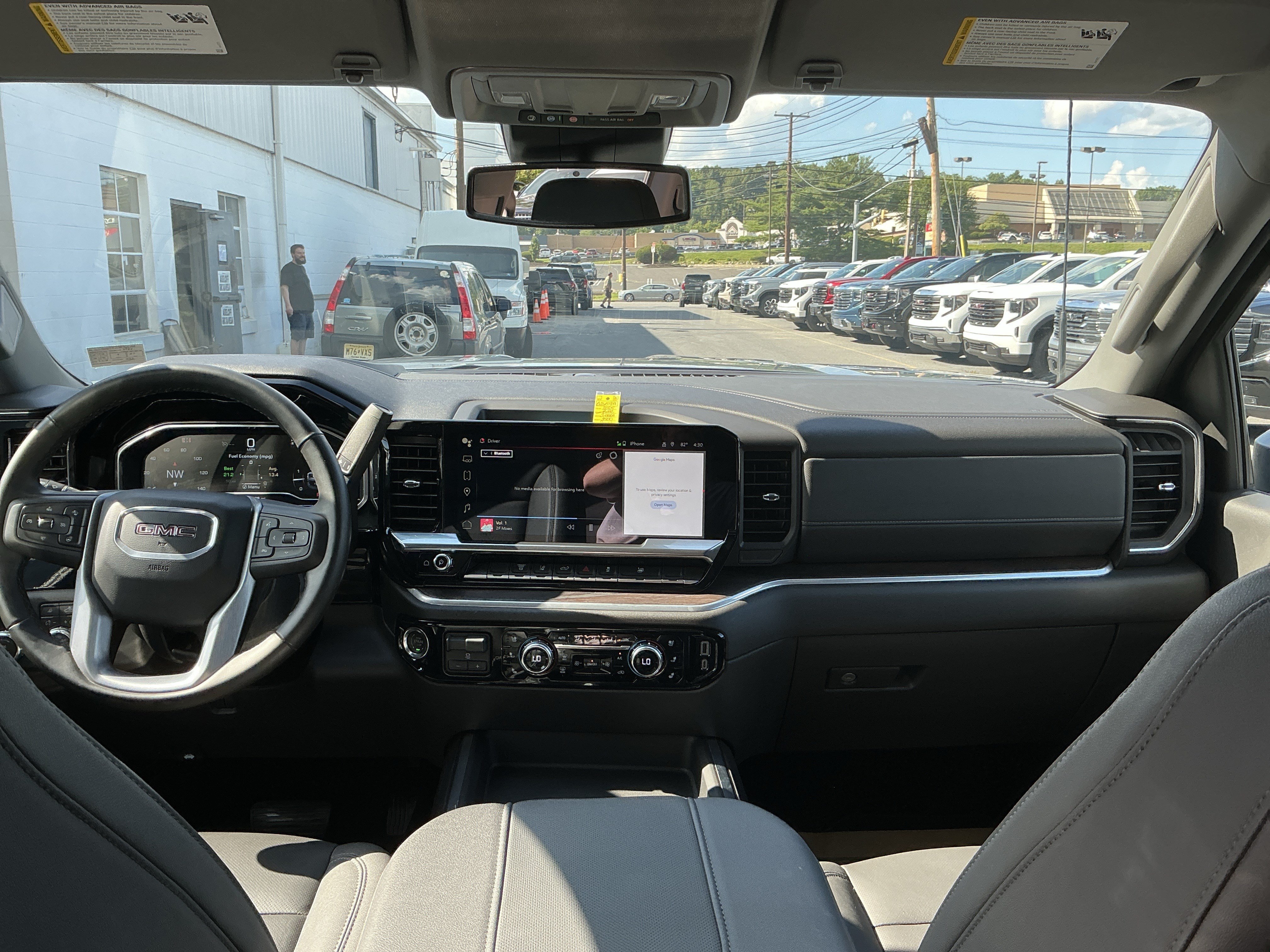 Used 2025 Sterling Metallic GMC SLT image 28