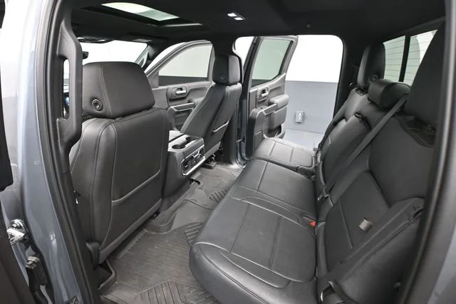 Used 2020 Gray GMC AT4 image 33