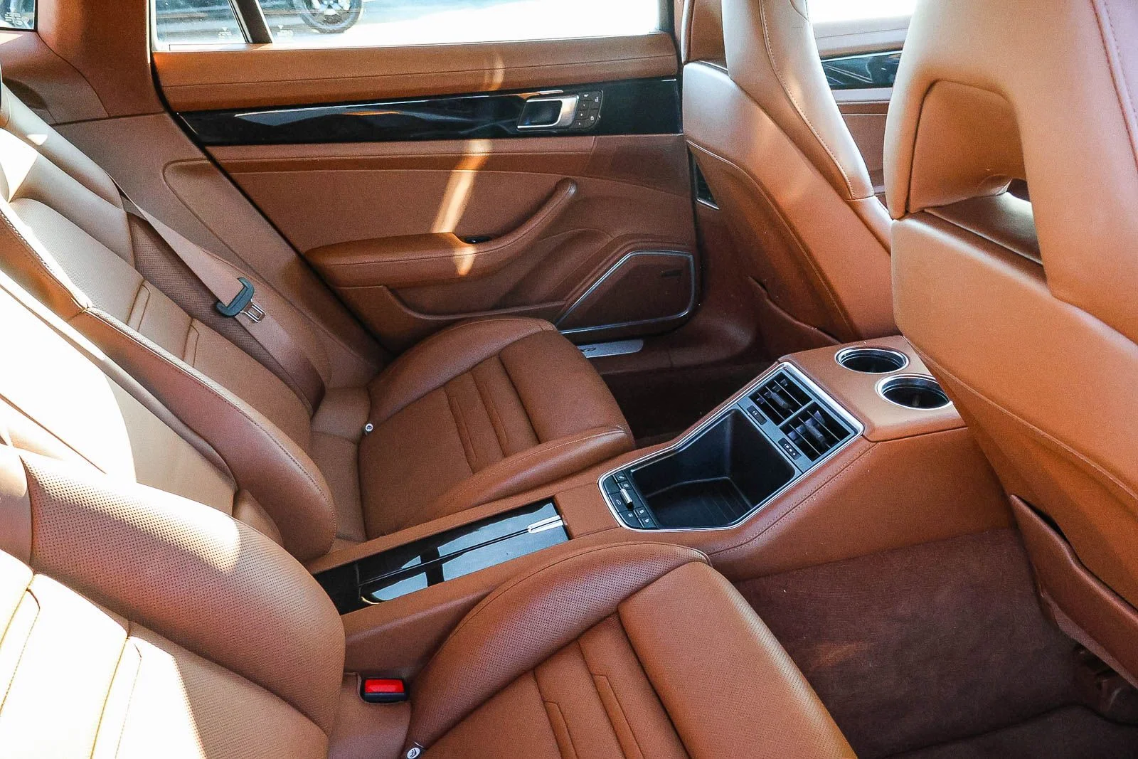 Used 2023 Green Porsche 4S Executive image 21