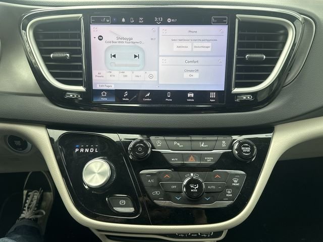 Used 2023 White Chrysler Touring L image 15