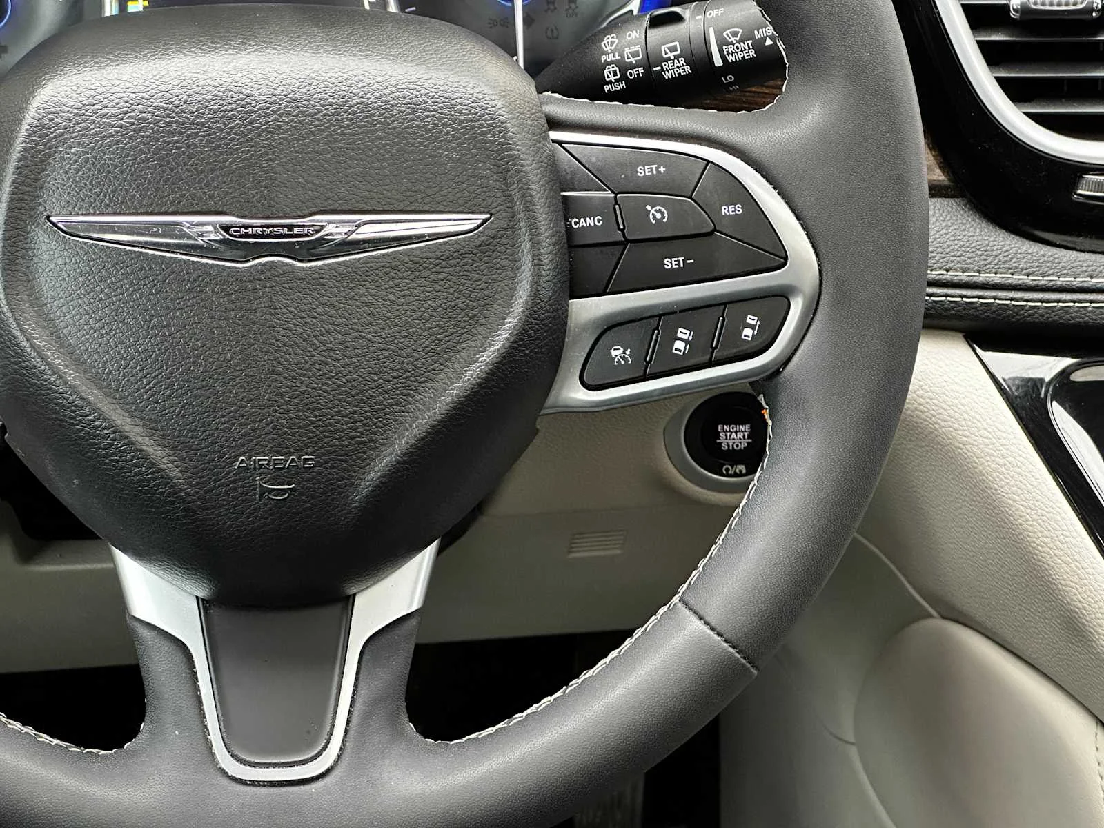 2022 Chrysler Pacifica Limited - Photo 21