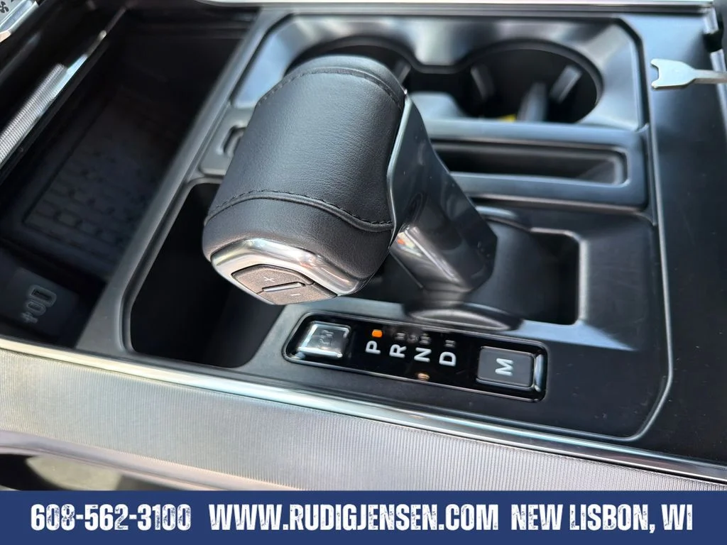 Used 2025 Black Ford Platinum image 22