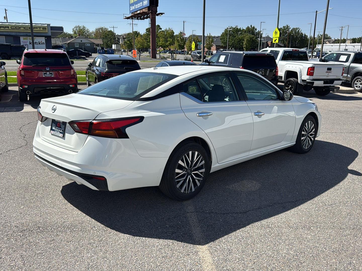 2025 Nissan Altima SV - Photo 12
