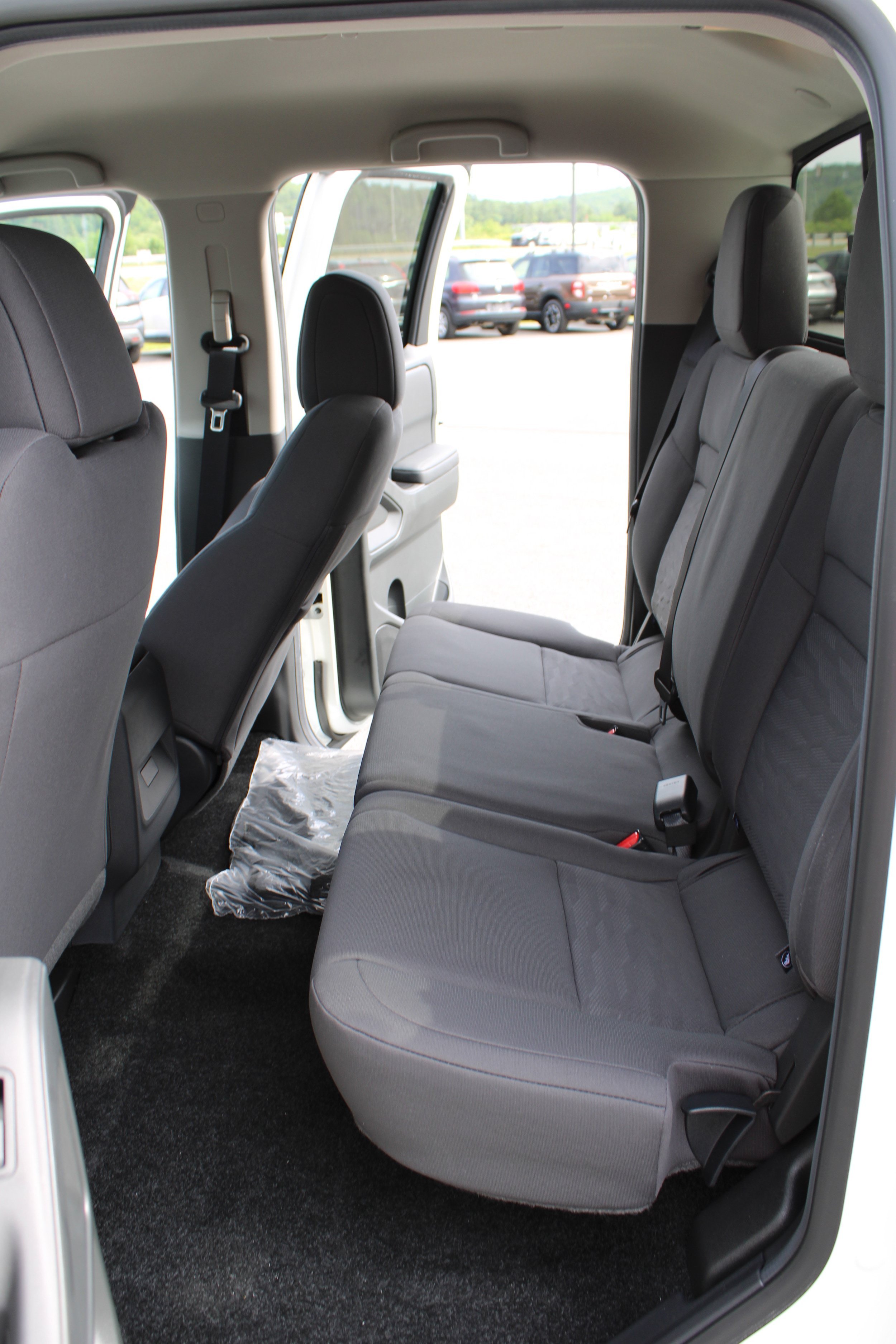 New 2026 Glacier White Nissan Crew Cab S image 19