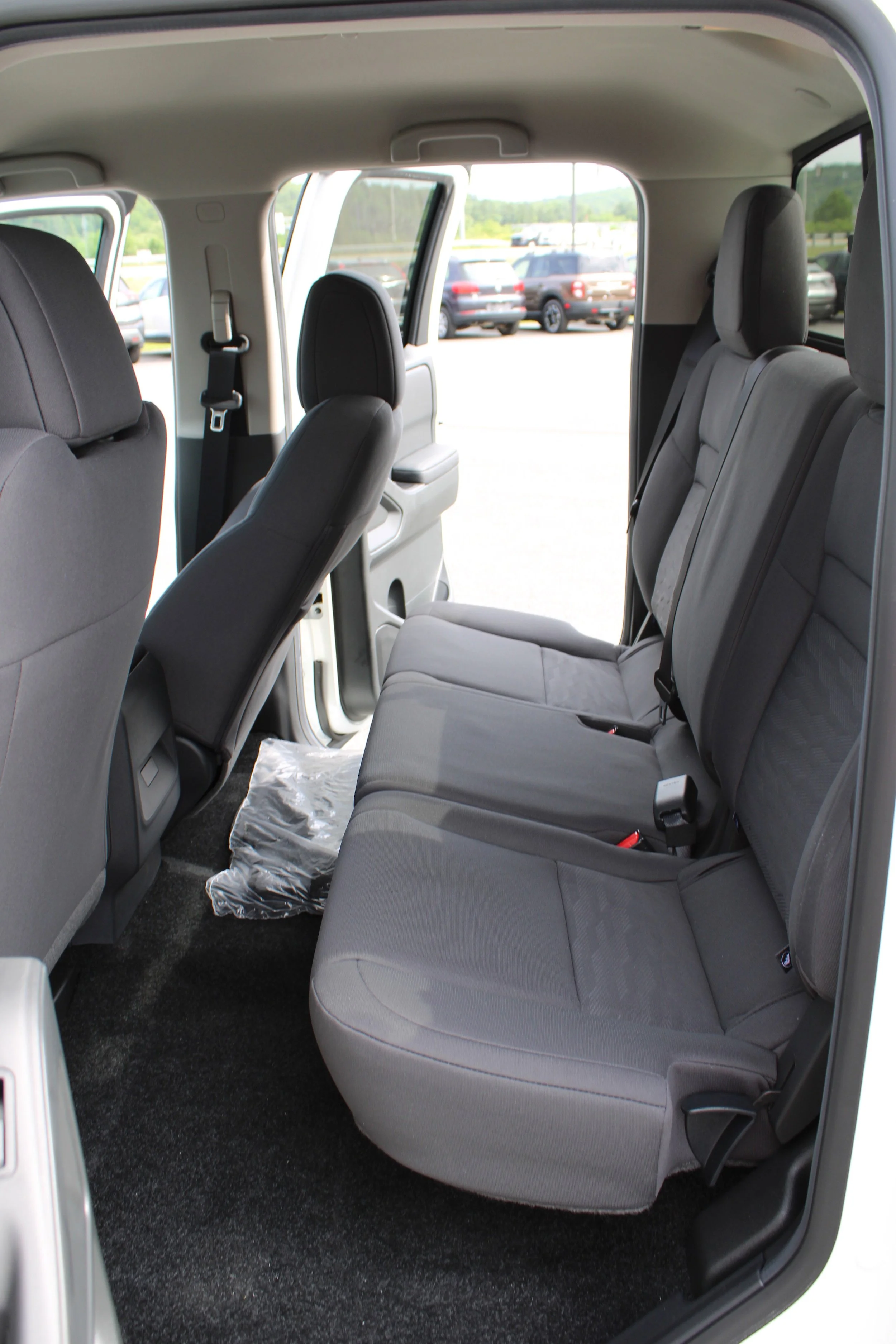 New 2026 Glacier White Nissan Crew Cab S image 19