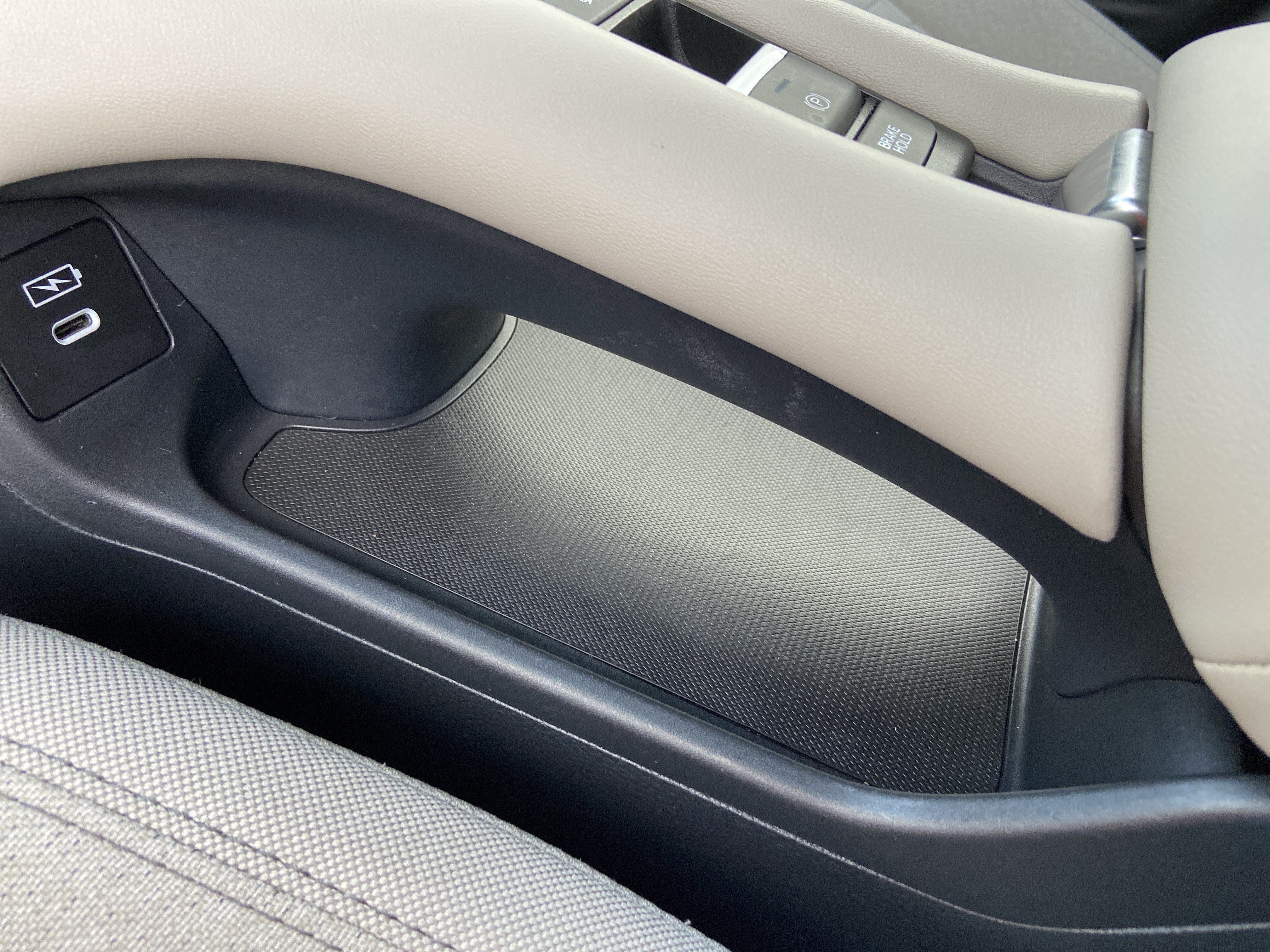 Used 2025 Platinum White Pearl Honda LX image 41