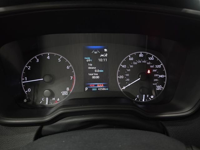 Used 2023 Silver Toyota LE image 19