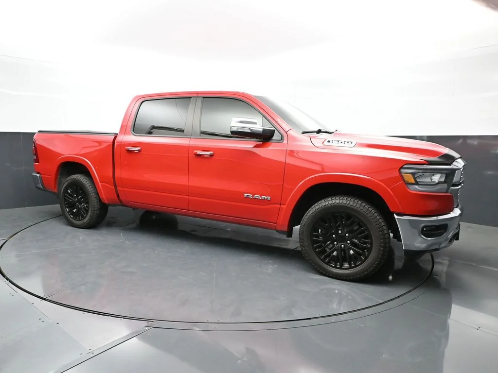 2022 RAM 1500 Laramie 4x4 Crew Cab 5'7's photo
