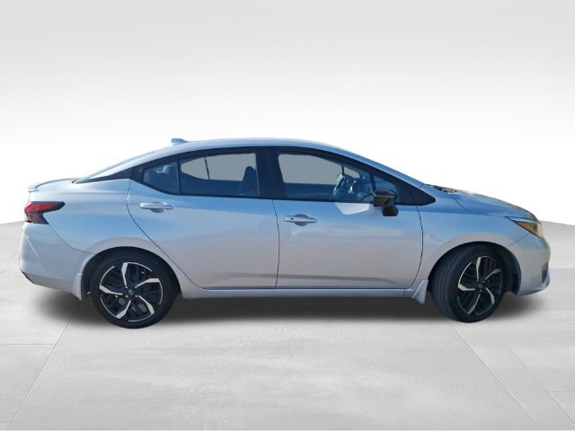 Used 2025 Silver Nissan 1.6 SR image 9