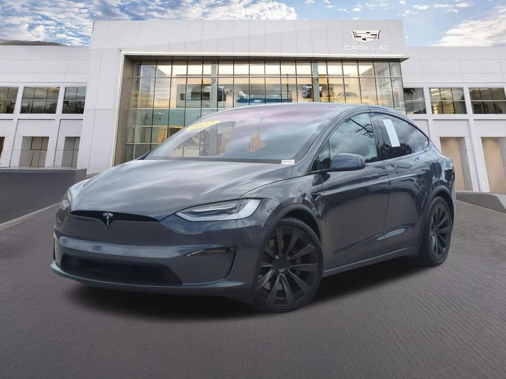 2022 Tesla Model X Long Range's photo