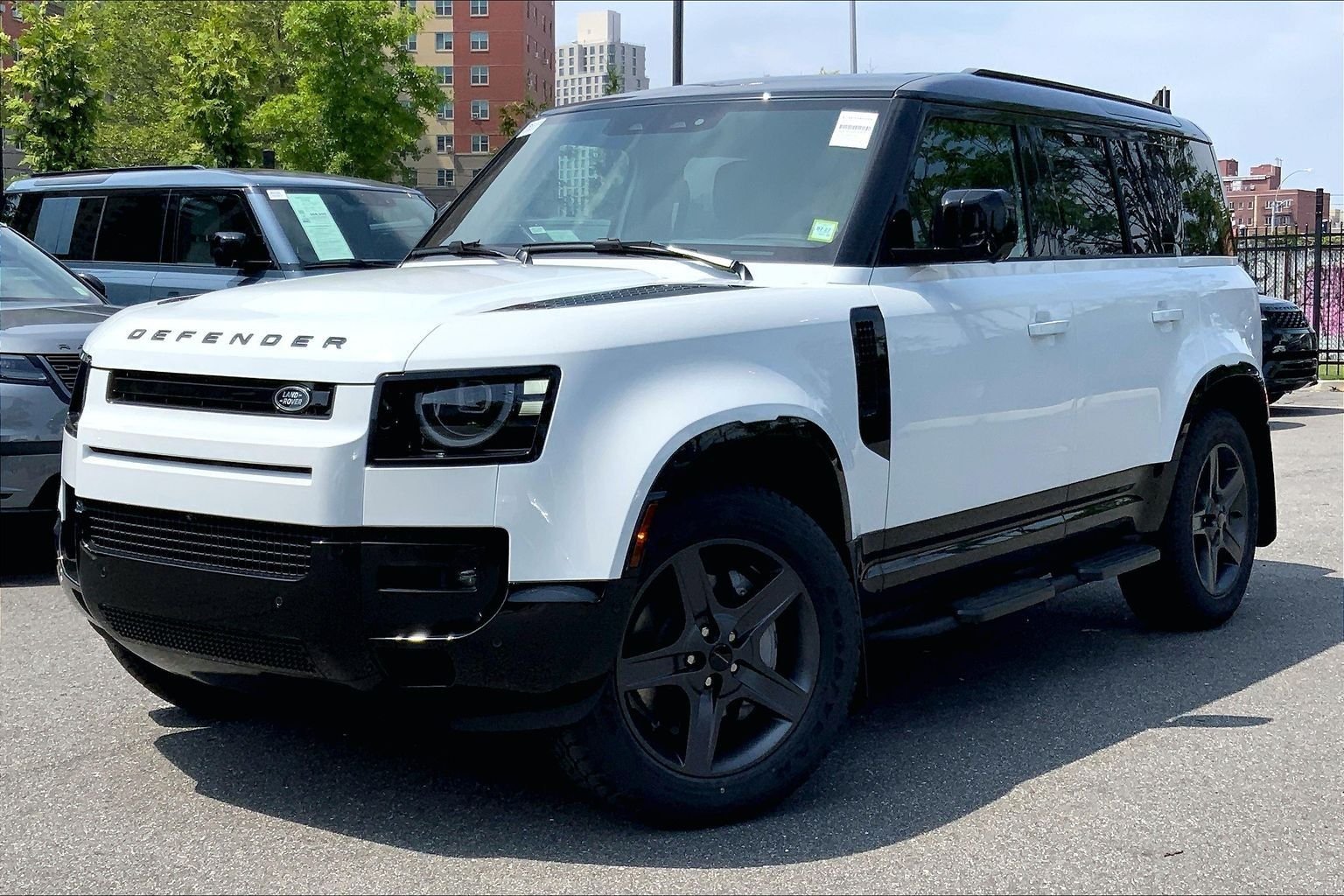 2026 Land Rover Defender 110