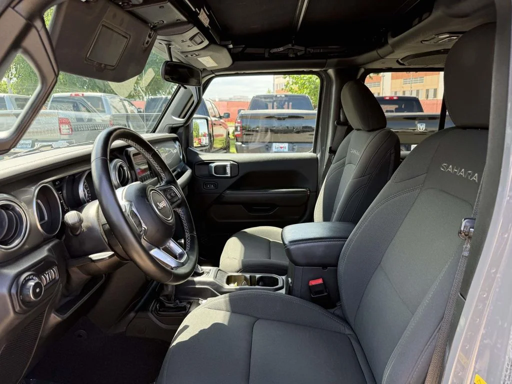 Used 2021 Gray Jeep Unlimited Sahara image 14