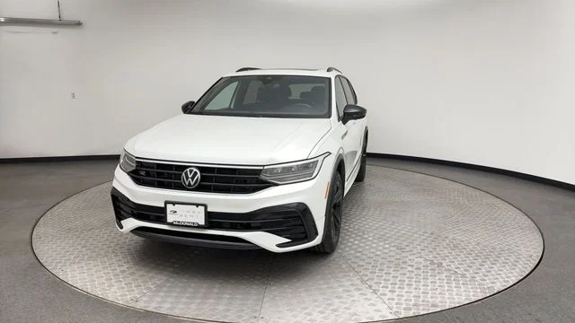 Used 2023 White Volkswagen 2.0T SE R-Line Black image 7