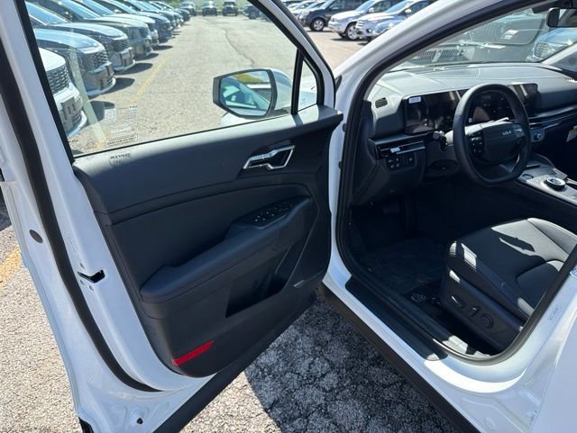 New 2026 Snow White Pearl Kia EX image 10